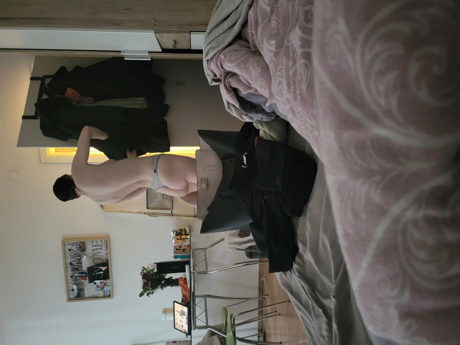 Lena lost image 37