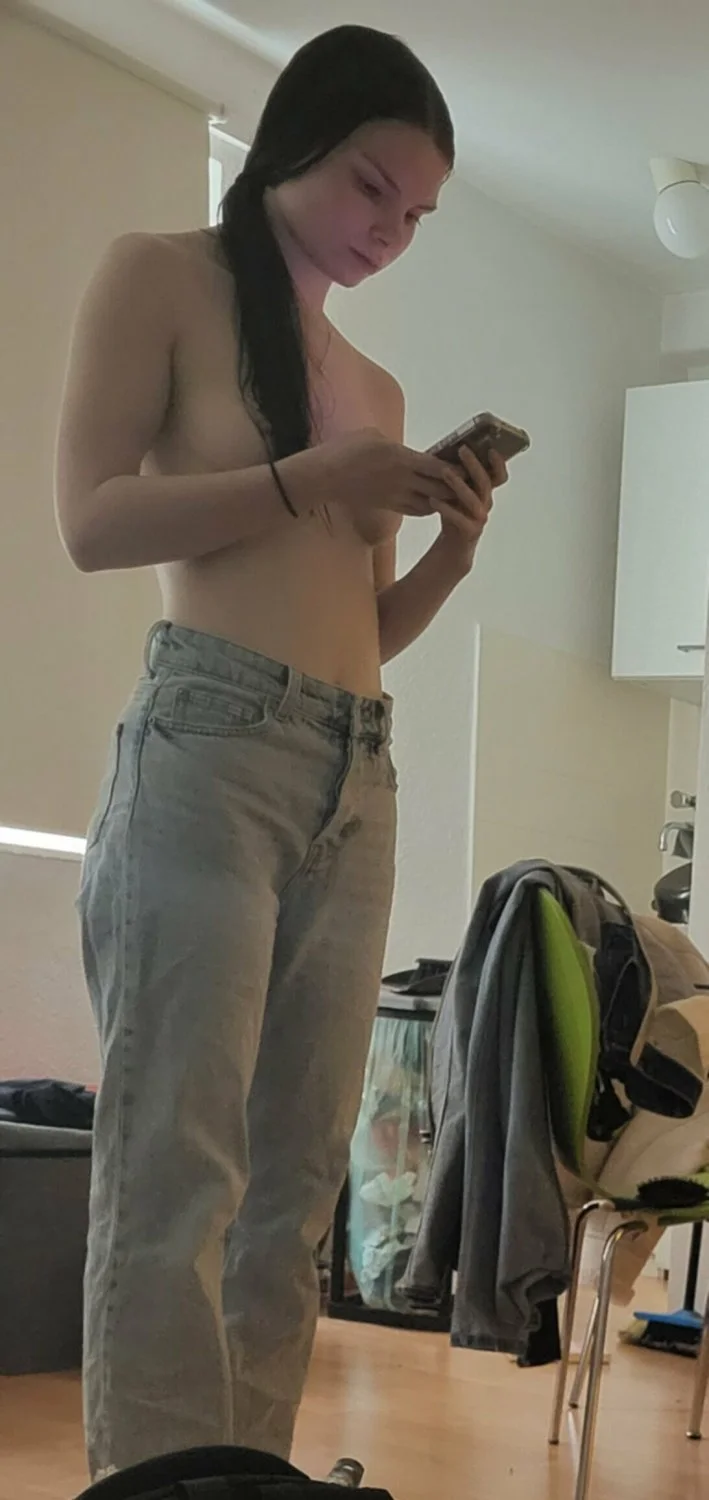 Lena lost image 5
