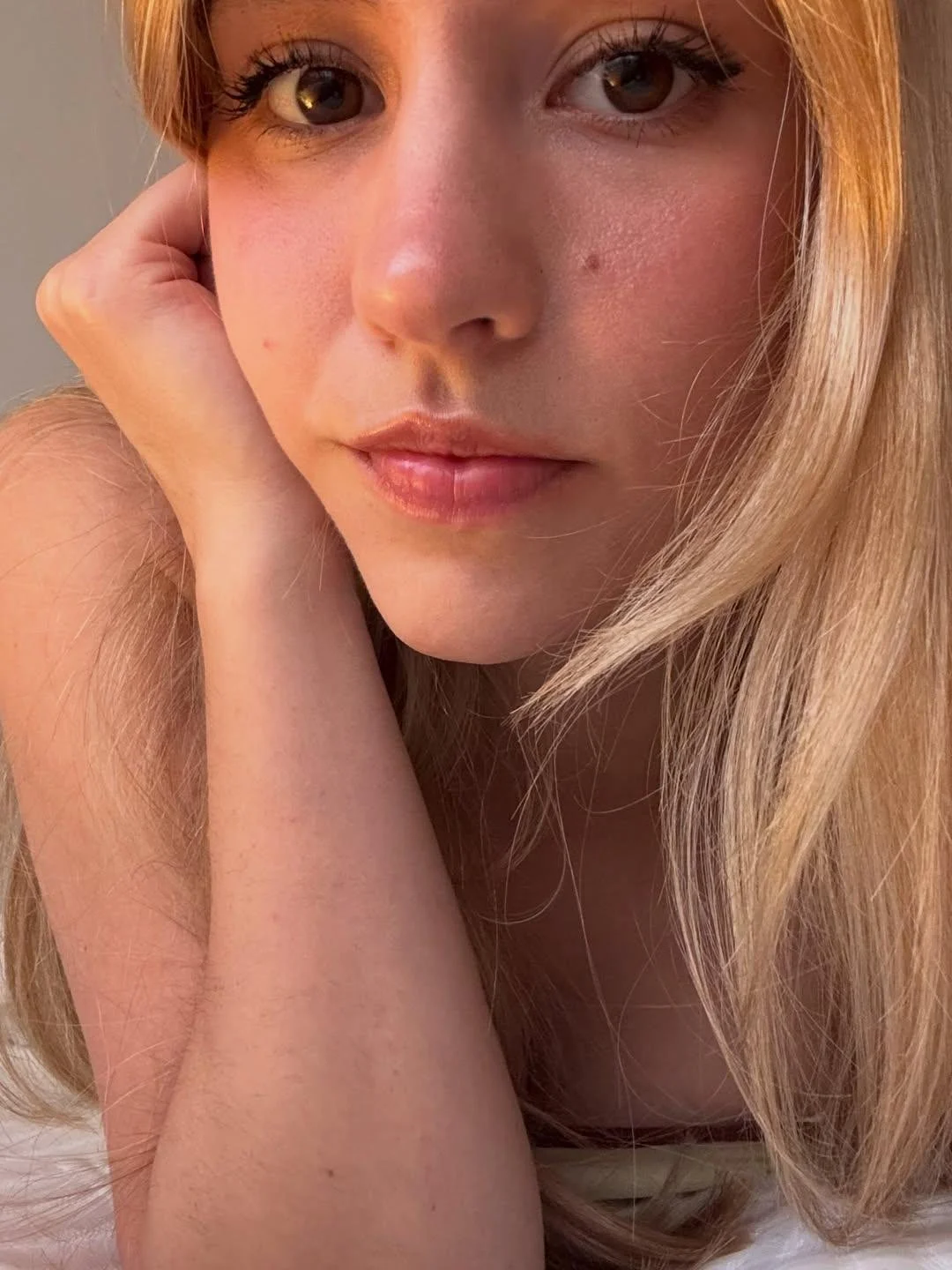 Aroa ASMR Putita image 1