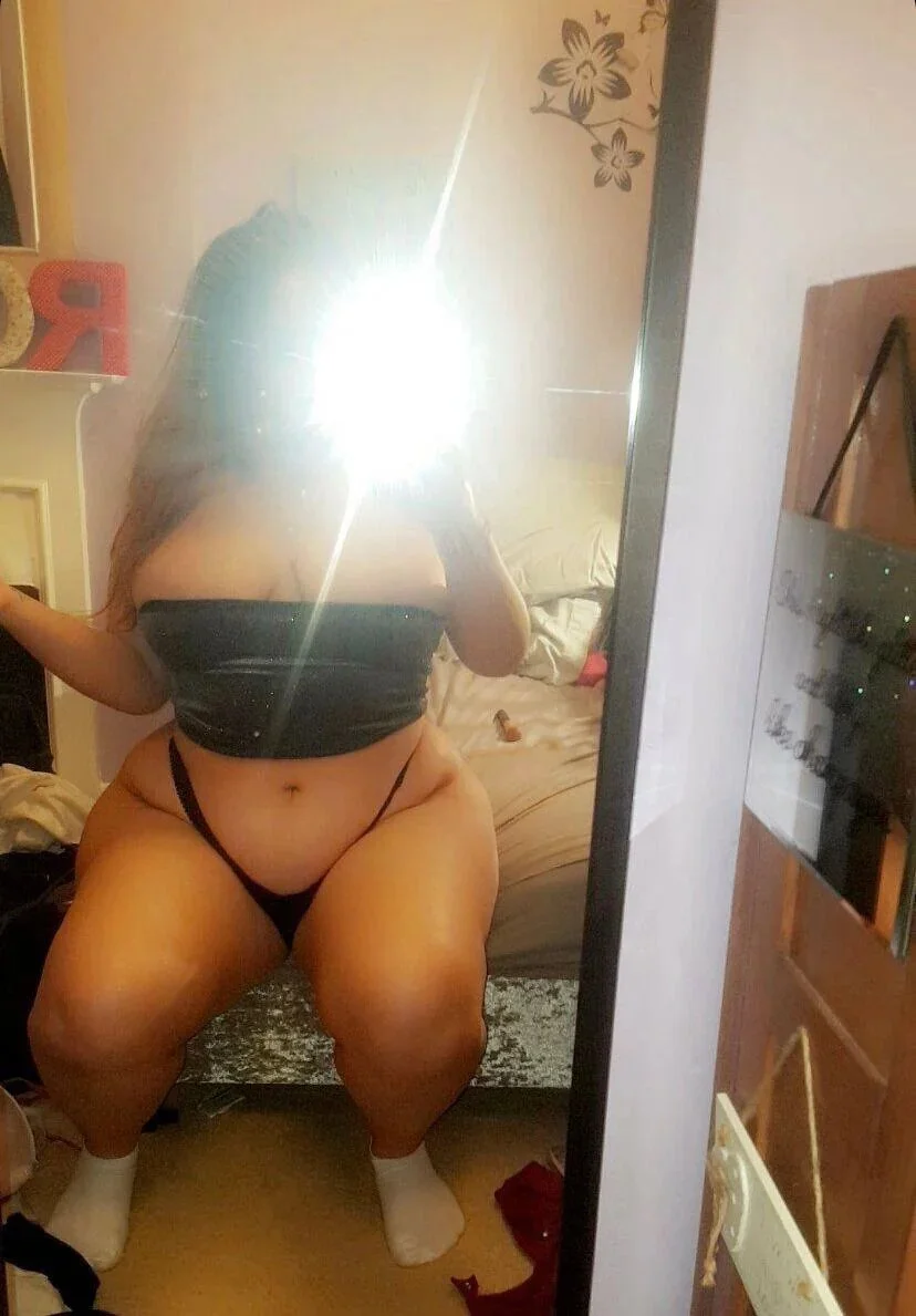 British PAWG image 5