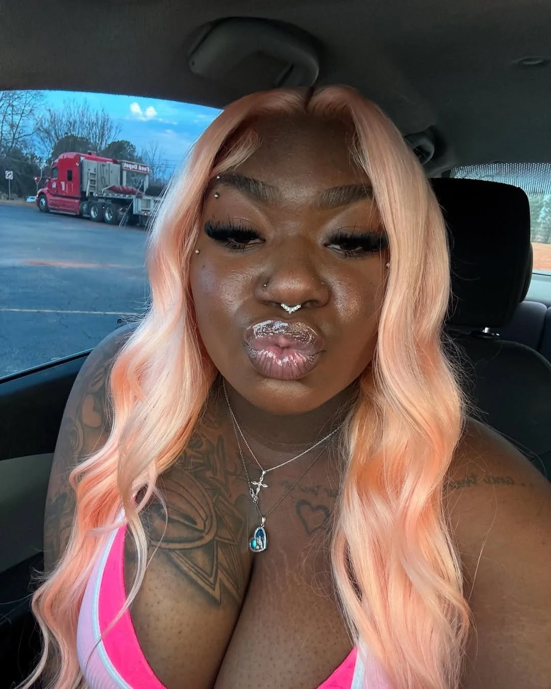 DSL glossy lips 💋💦💄🔥 image 8