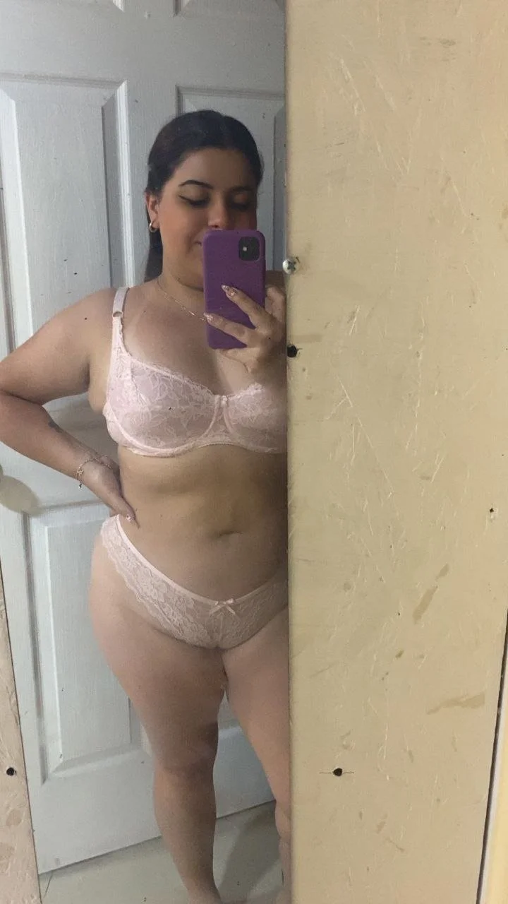 Karen selfie nude image 6