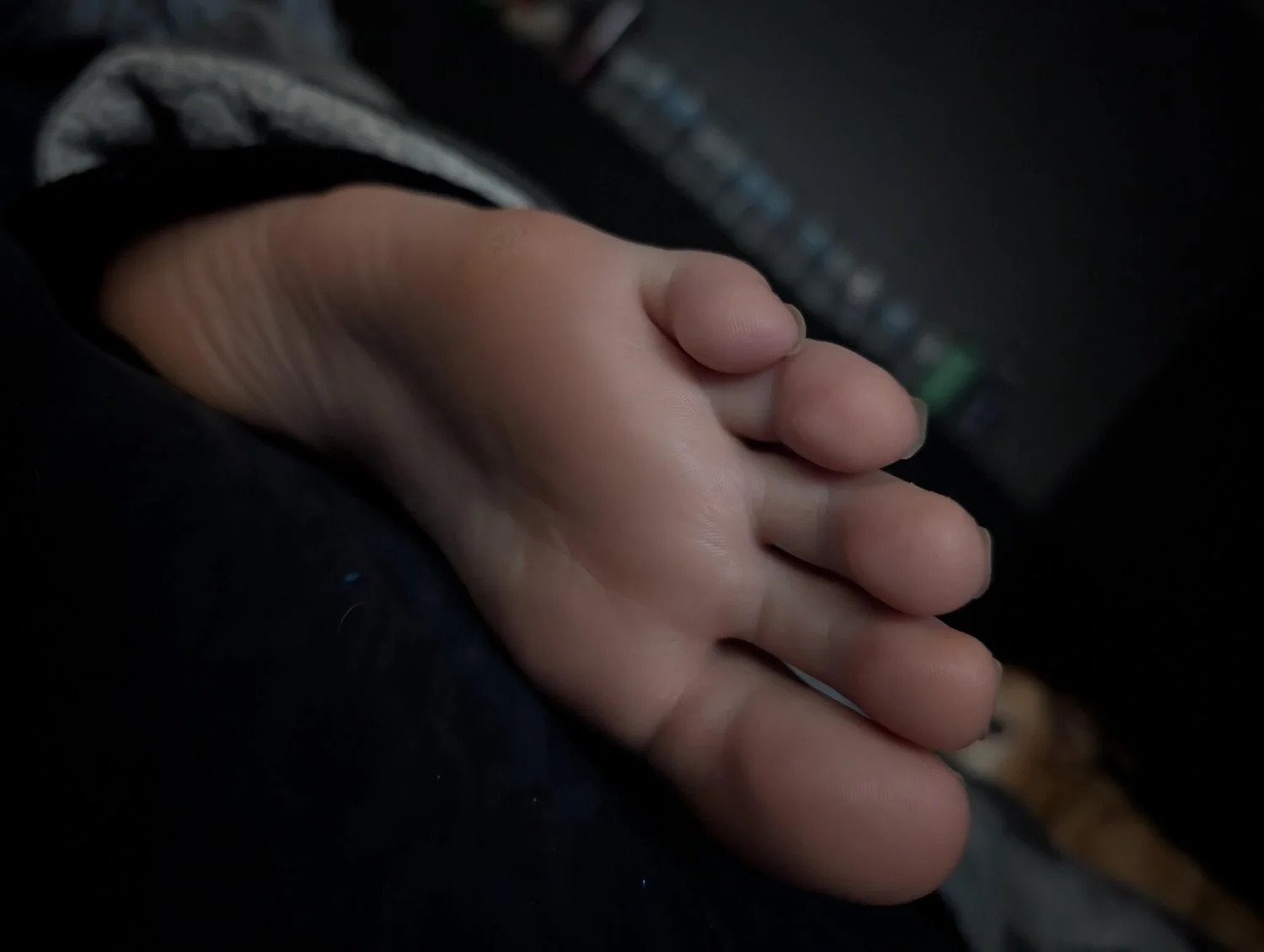 Gf foot slut exposed image 12