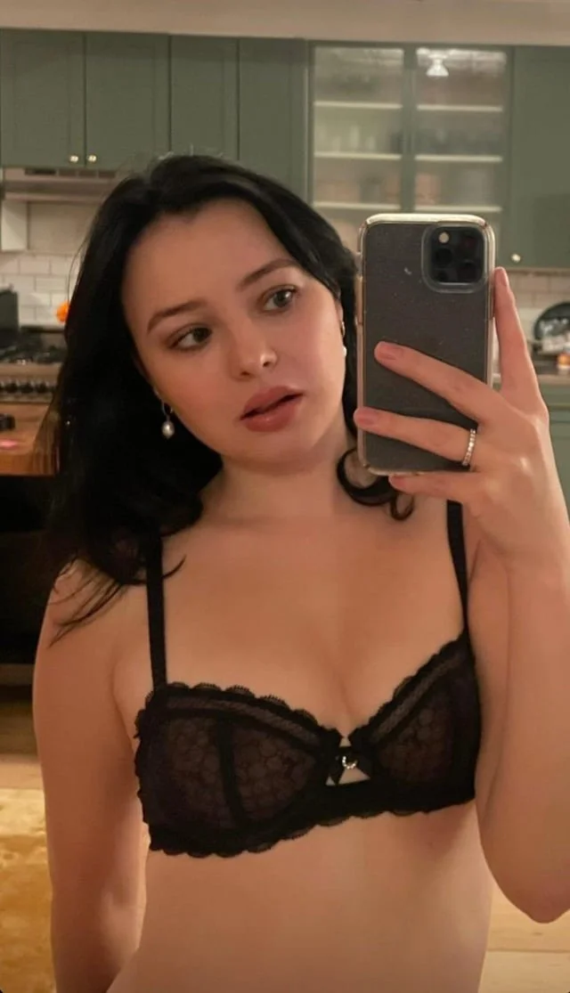 Short dark hair cutie image 2