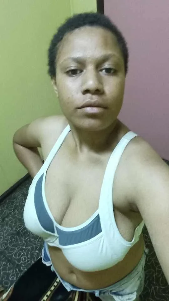 Malf with Huge tits🇵🇬 image 5