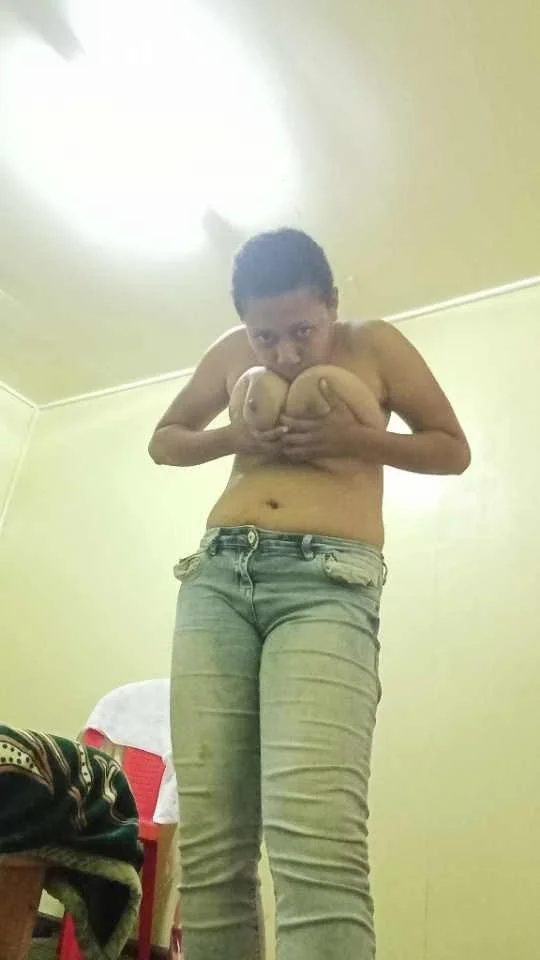 Malf with Huge tits🇵🇬 image 8