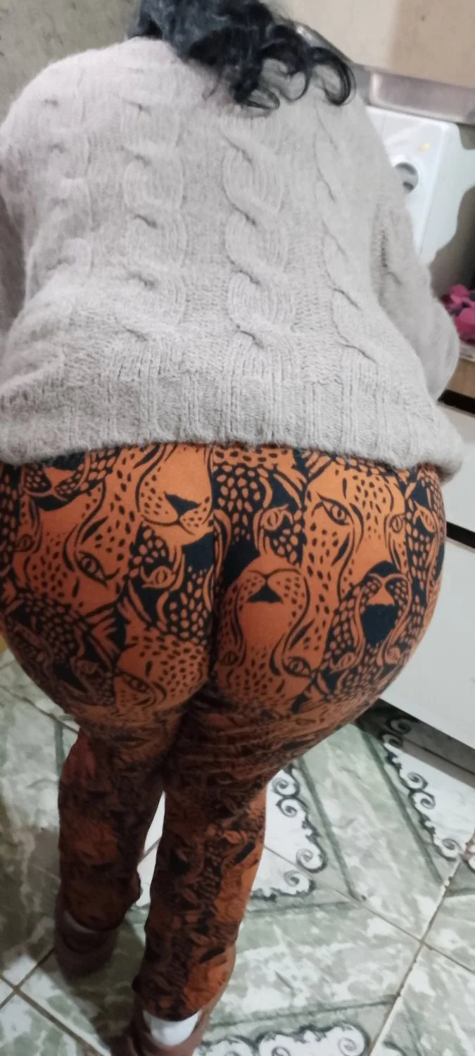 Gostosa vazada dançando só de calcinha image 7