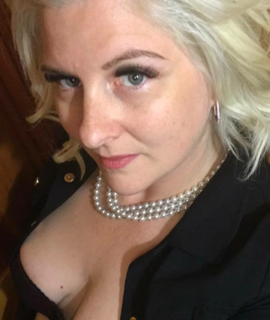 Valerie - Mature US Milf & Swinger...! (nud) image 6