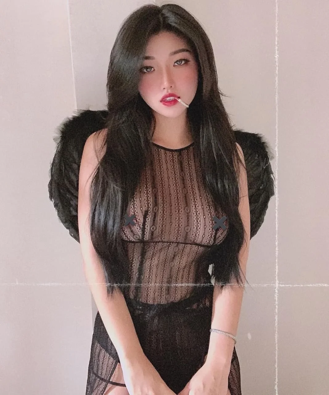 Asian Vietnamese Model Duyenn H image 2