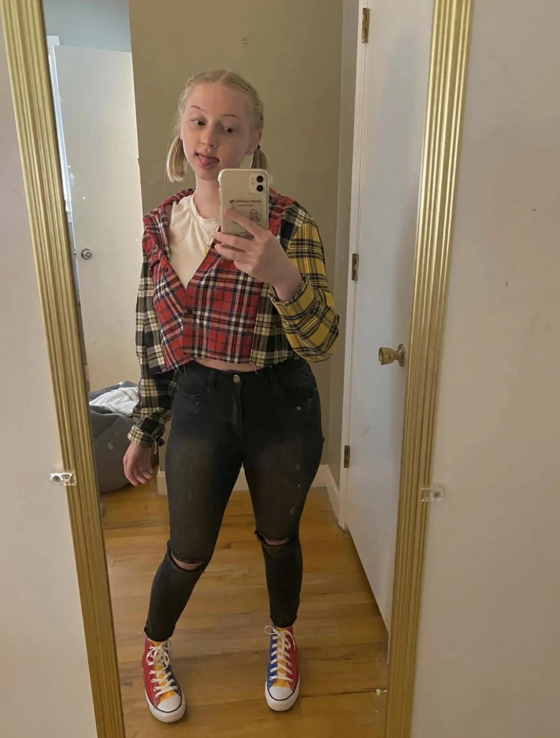 Typical snowbunny Madison loves BBC thugs image 2