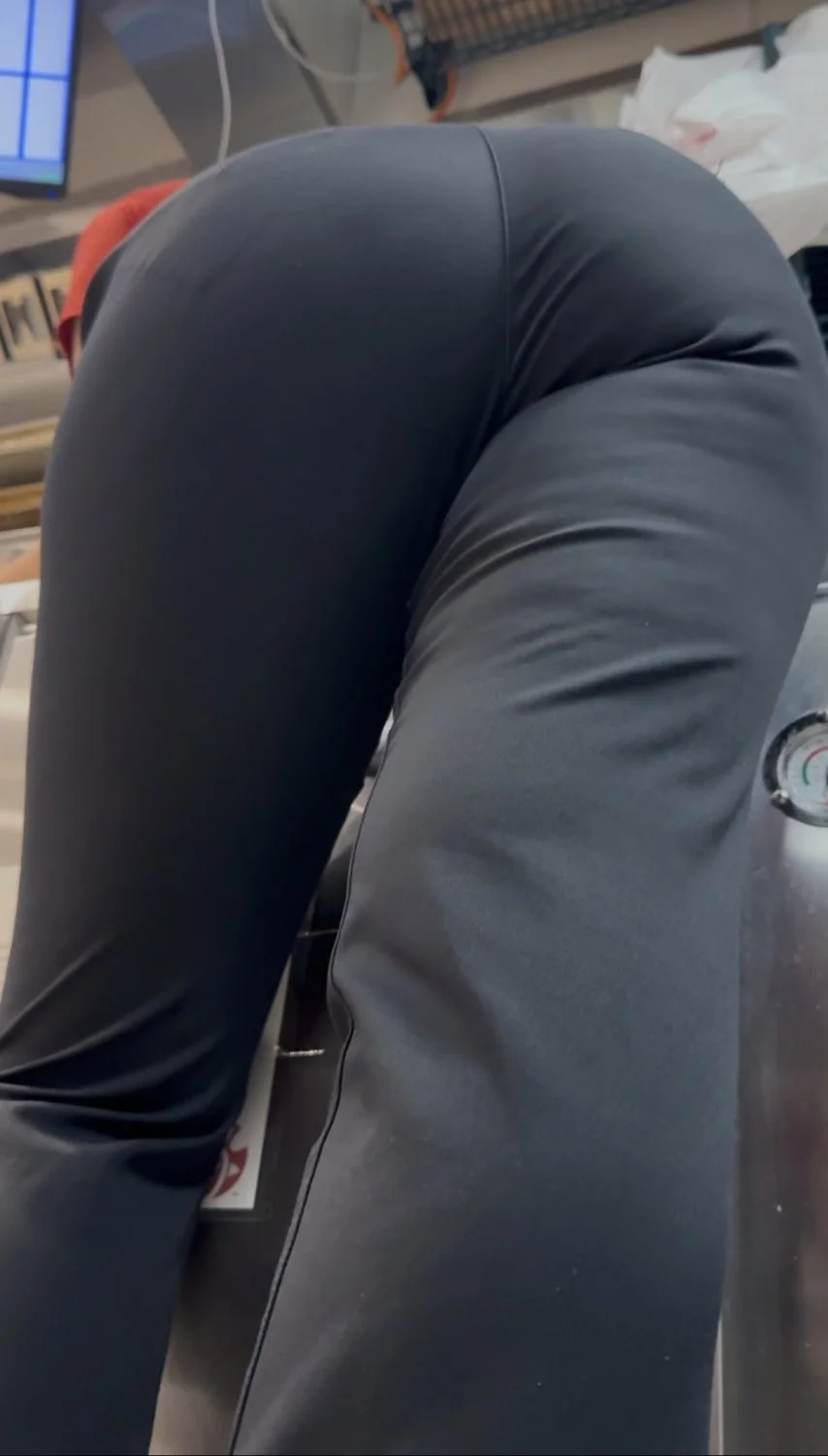 Chick-ful-A PAWG bending over(want more?) image 13