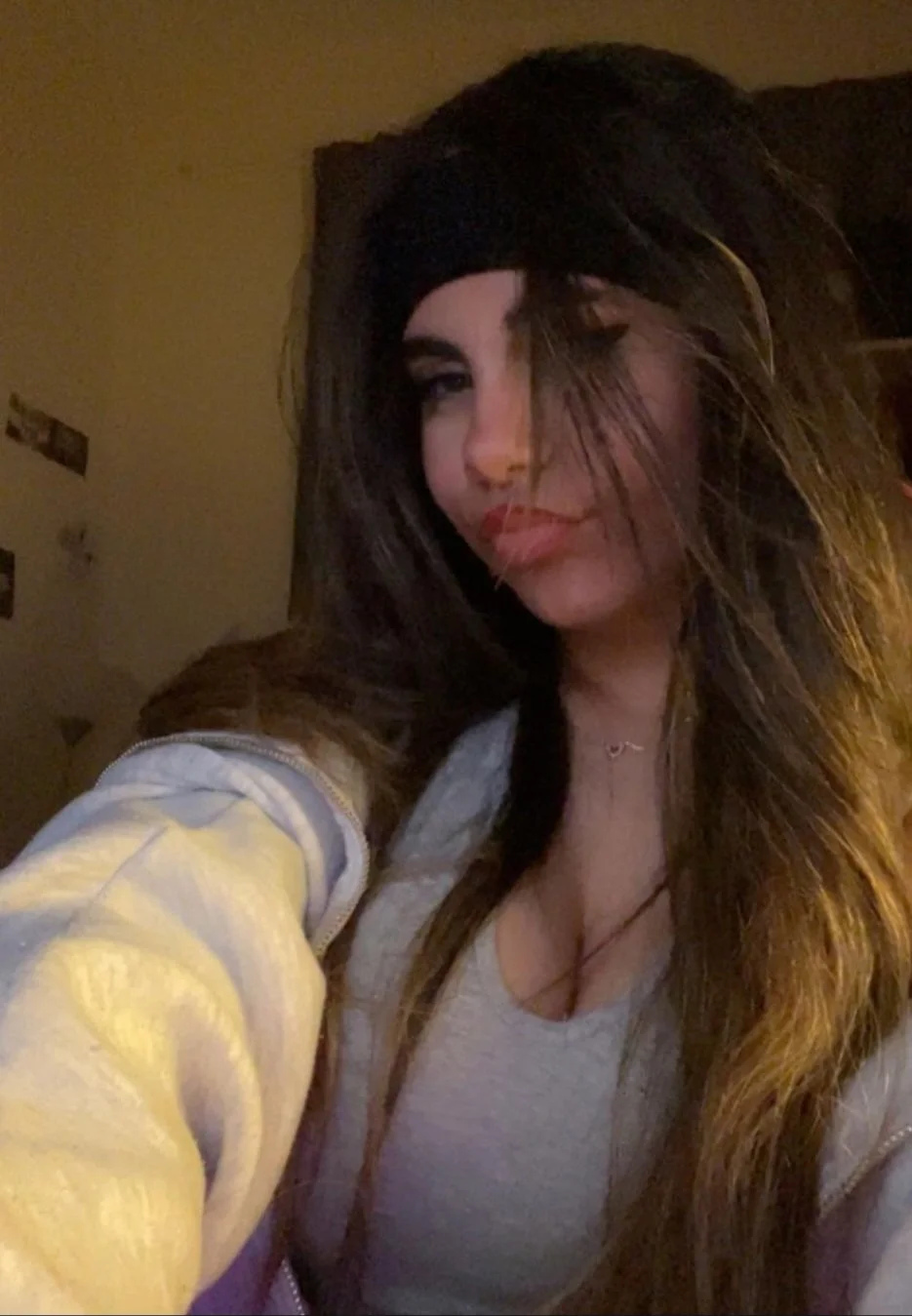 sexy teen named Daniela image 2