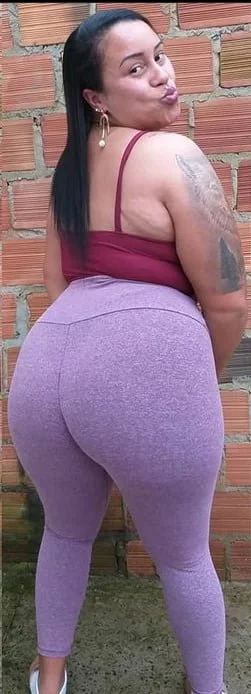 Catiane e sua Bunda Deliciosa image 3