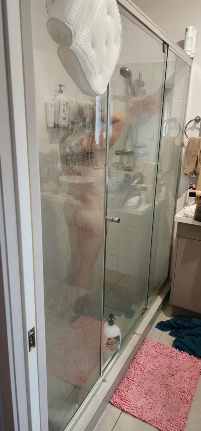 Wife and mistress image 3
