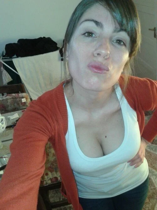 Hotwife delgada de Grandes Bubis 🥵🤤 image 6