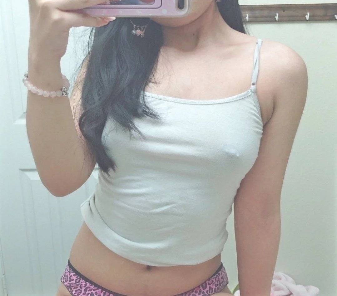 Pide ser exhibida como regalo de cumpleaños 😈 image 18