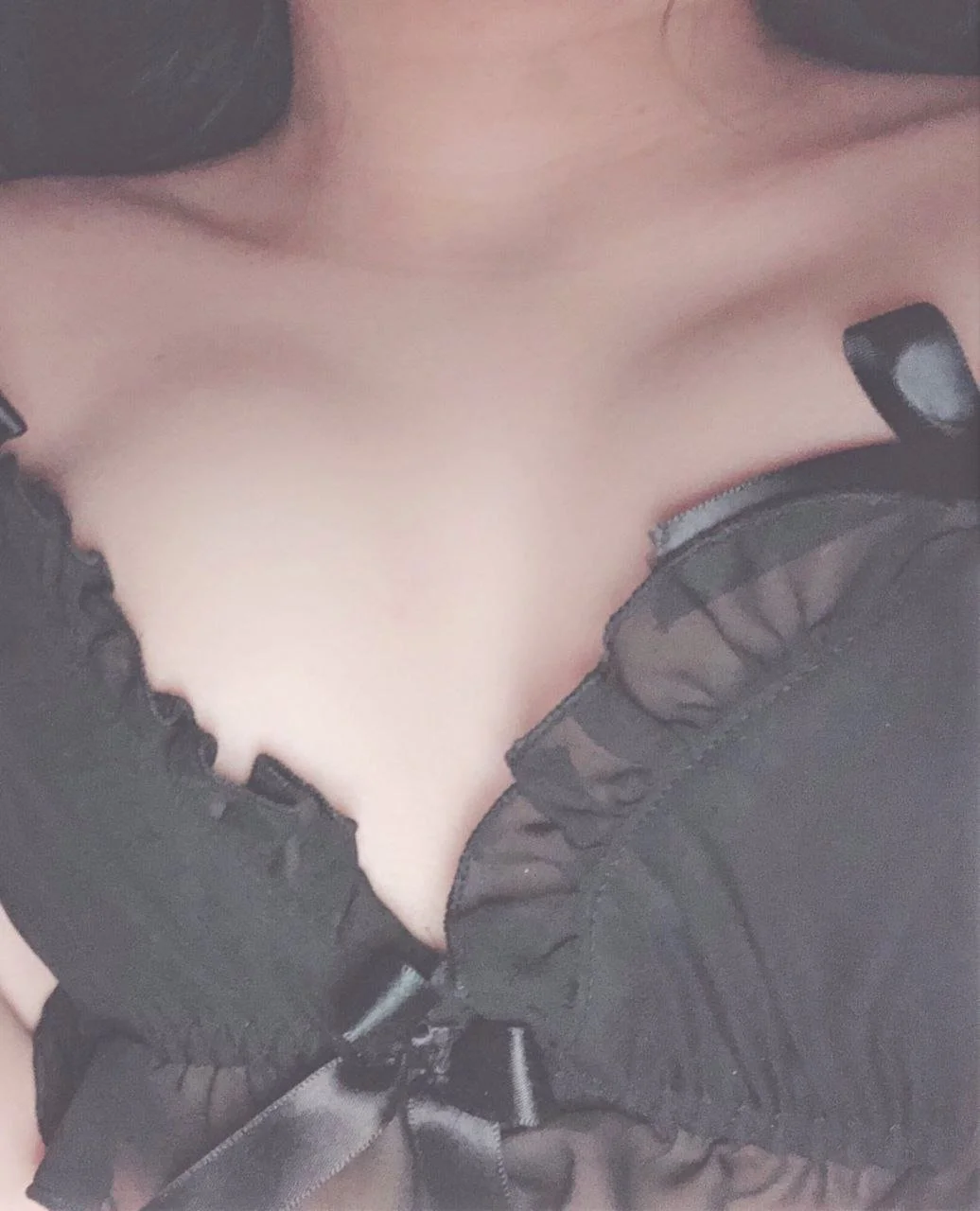 Pide ser exhibida como regalo de cumpleaños 😈 image 21