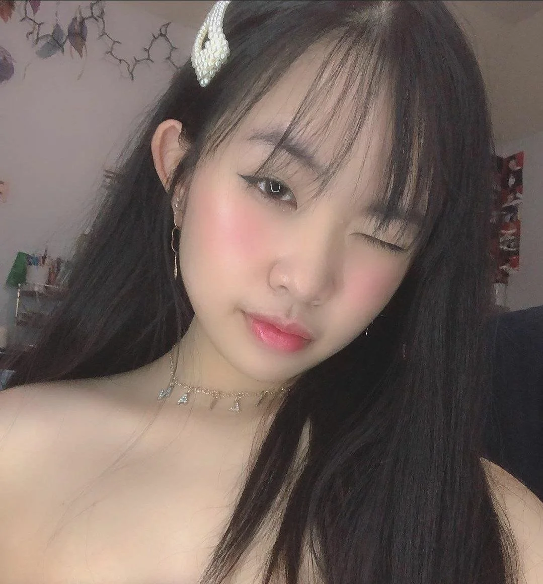 Pide ser exhibida como regalo de cumpleaños 😈 image 8