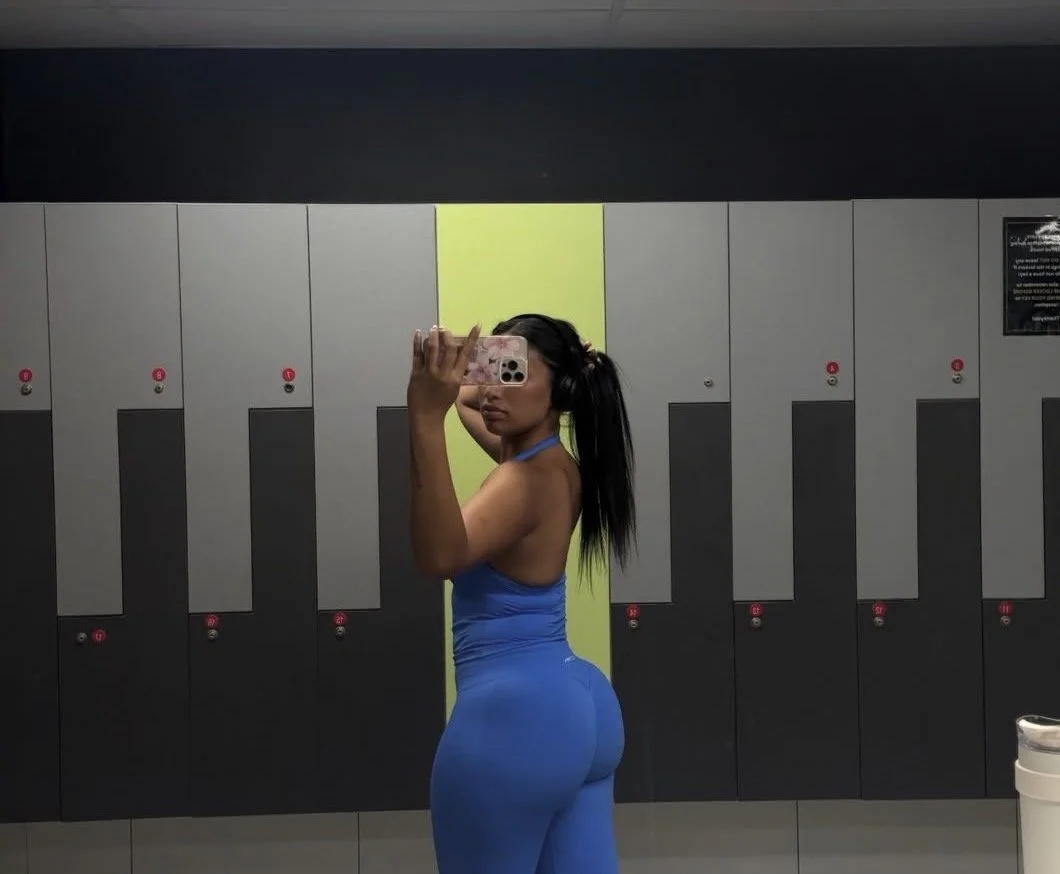 Thick poly teen (Sub) image 2