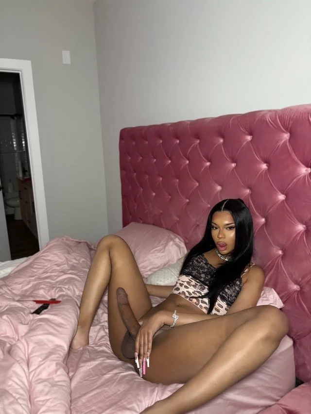 PERFECT EBONY TRANS GODDESS 🤤😍 image 7