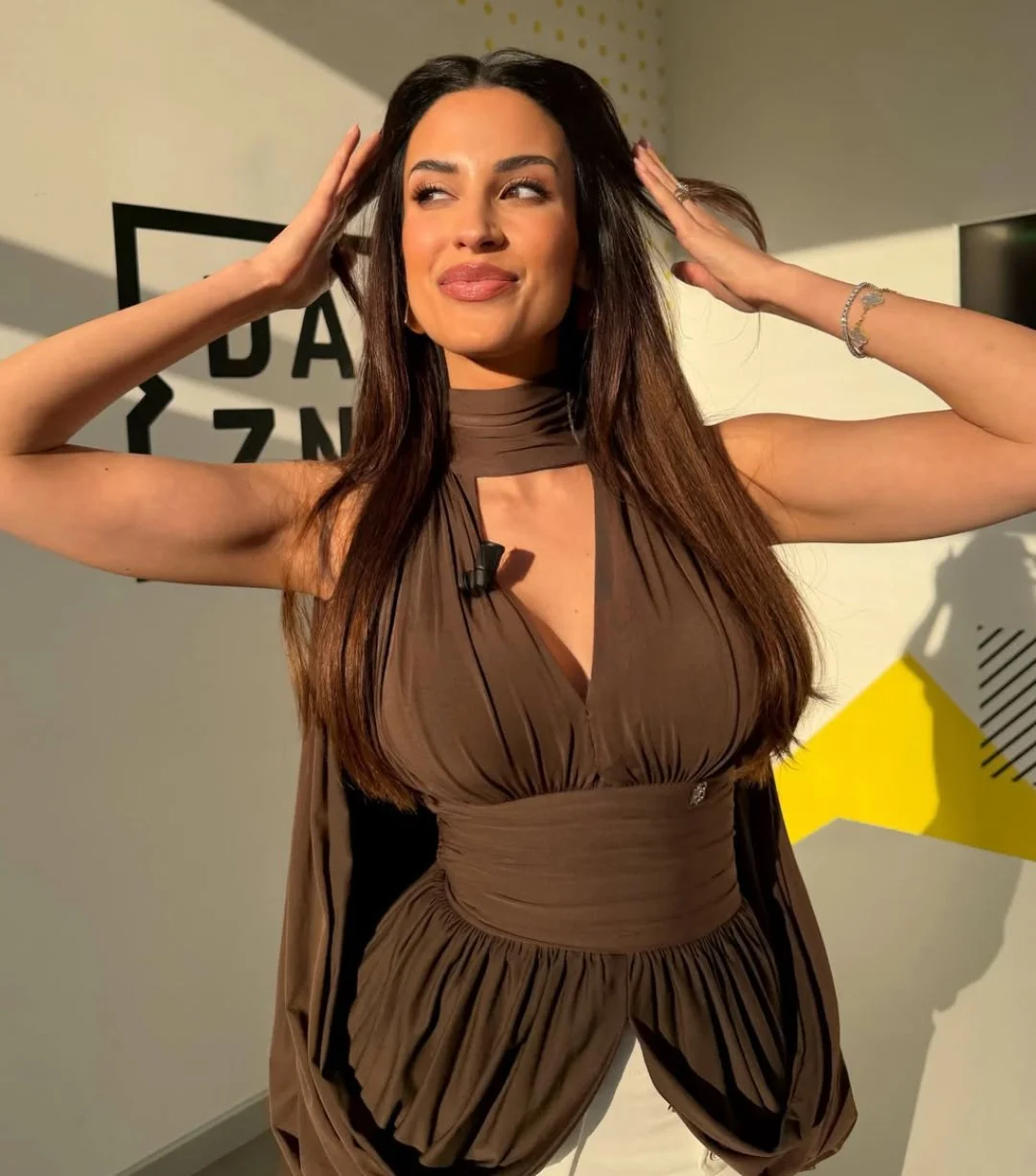 Eleonora Incardona hot italian journalist image 9