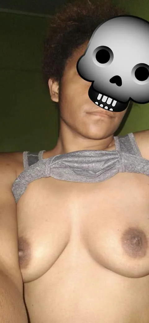 Tight Highlander teen🇵🇬 image 4
