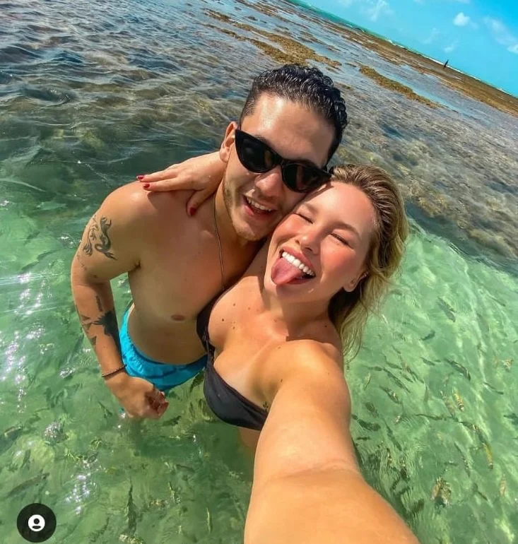 Loira do rabo delicioso com o bikininho socado no cu. image 22