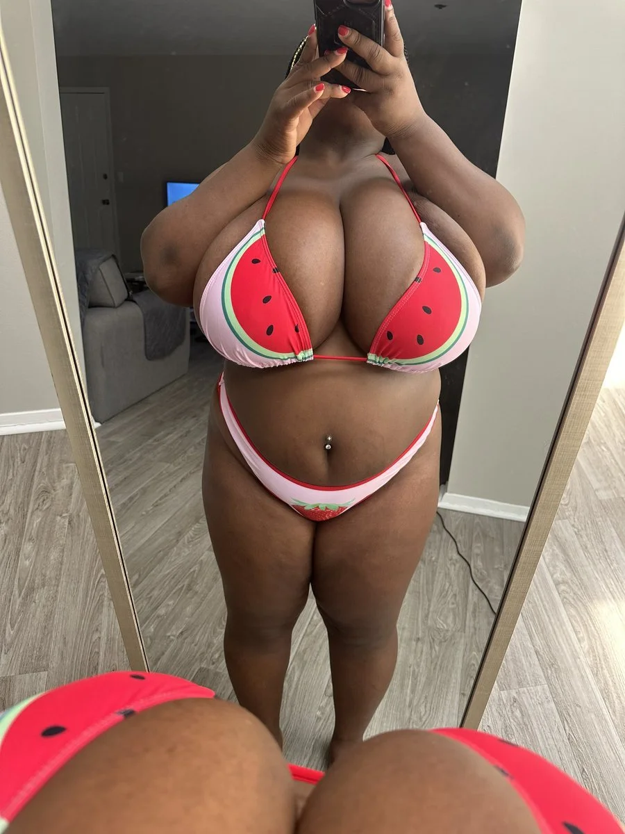 Juggs kamil Sexy image 6