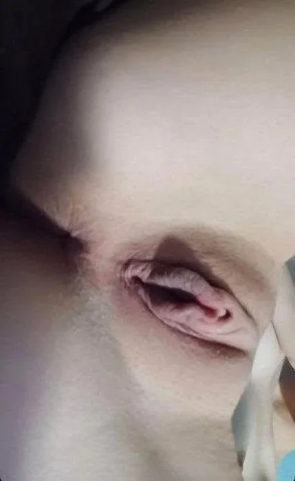 Katie, 21, Alt whore gets naked for you image 3