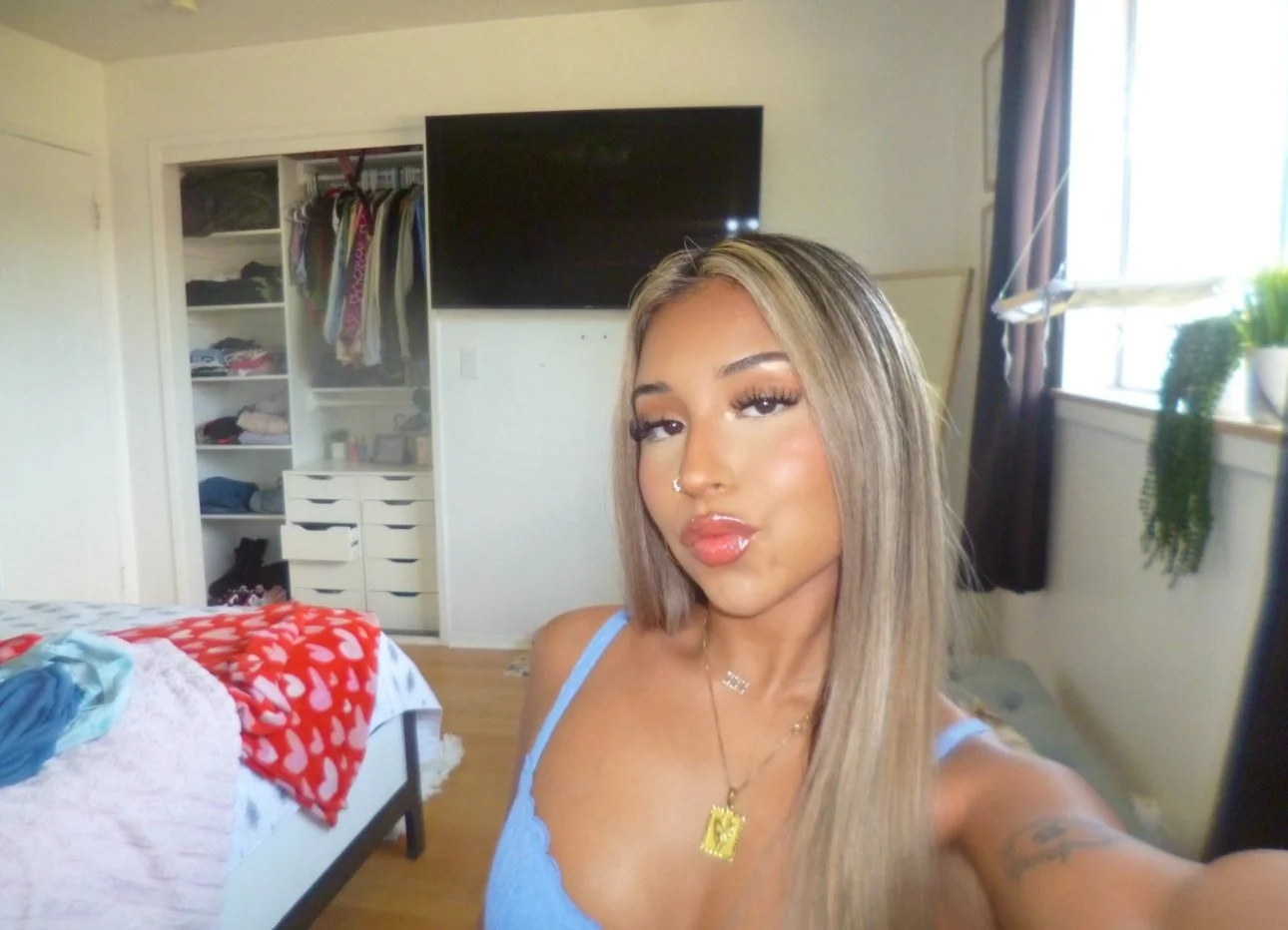 Sexy petite Latina TikTok slut image 12