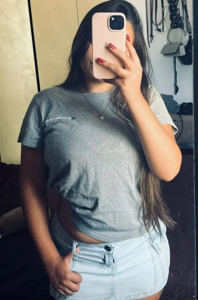 Micol pende gordibuena bien buenota y tetona image 13
