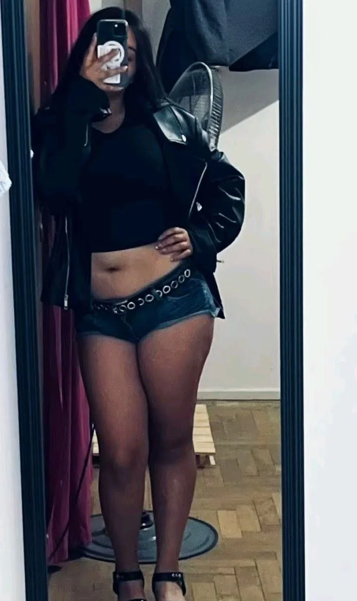 Micol pende gordibuena bien buenota y tetona image 30