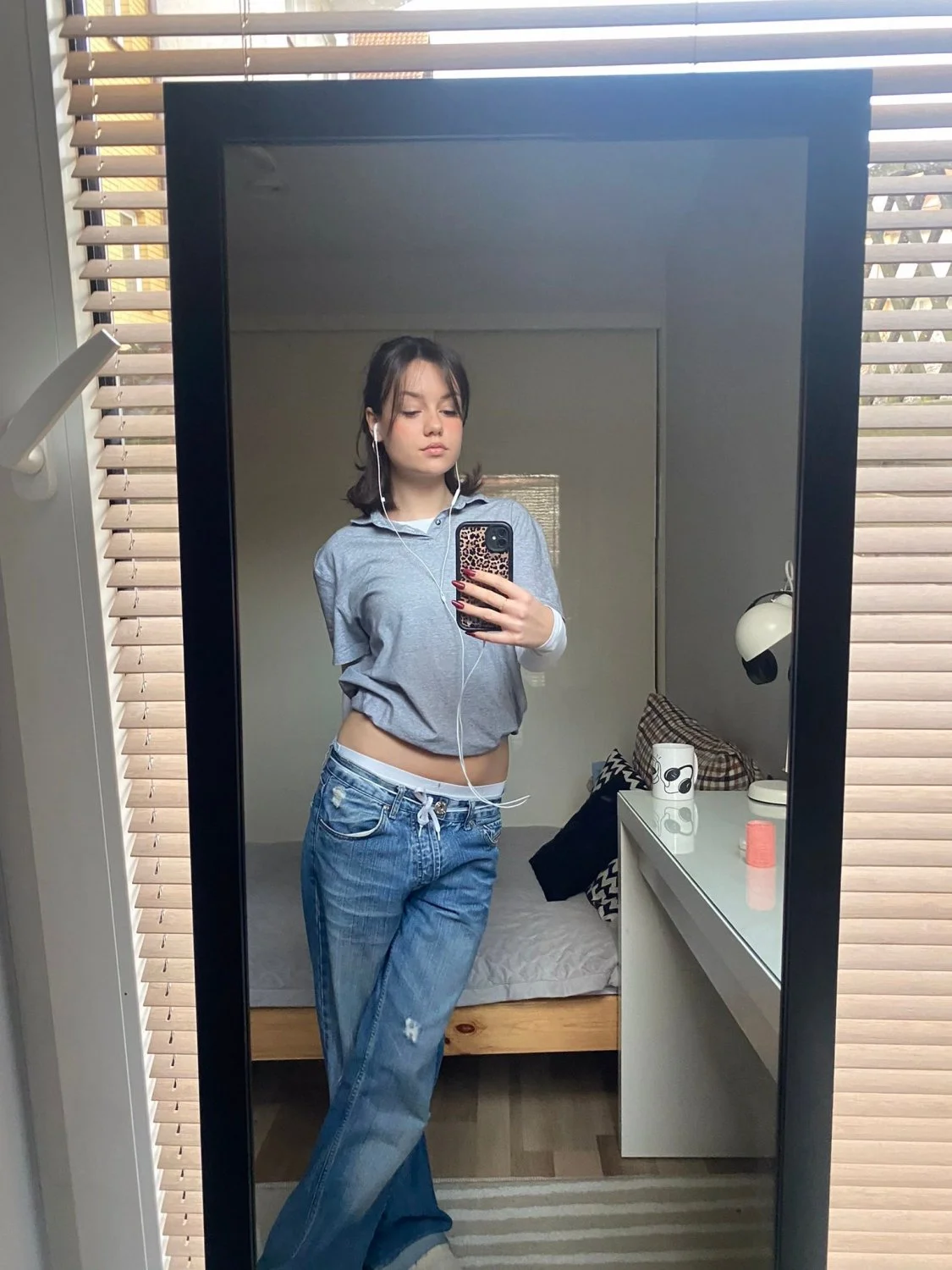 Martha 22 yo image 8