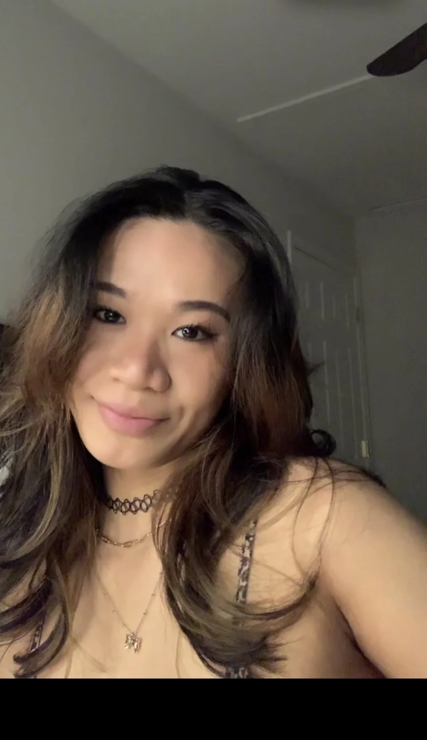 Watch my slutty gf spread it main image