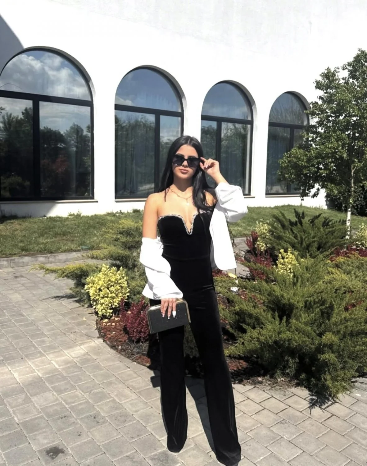 Stunning Romanian teen slut Larisa image 10
