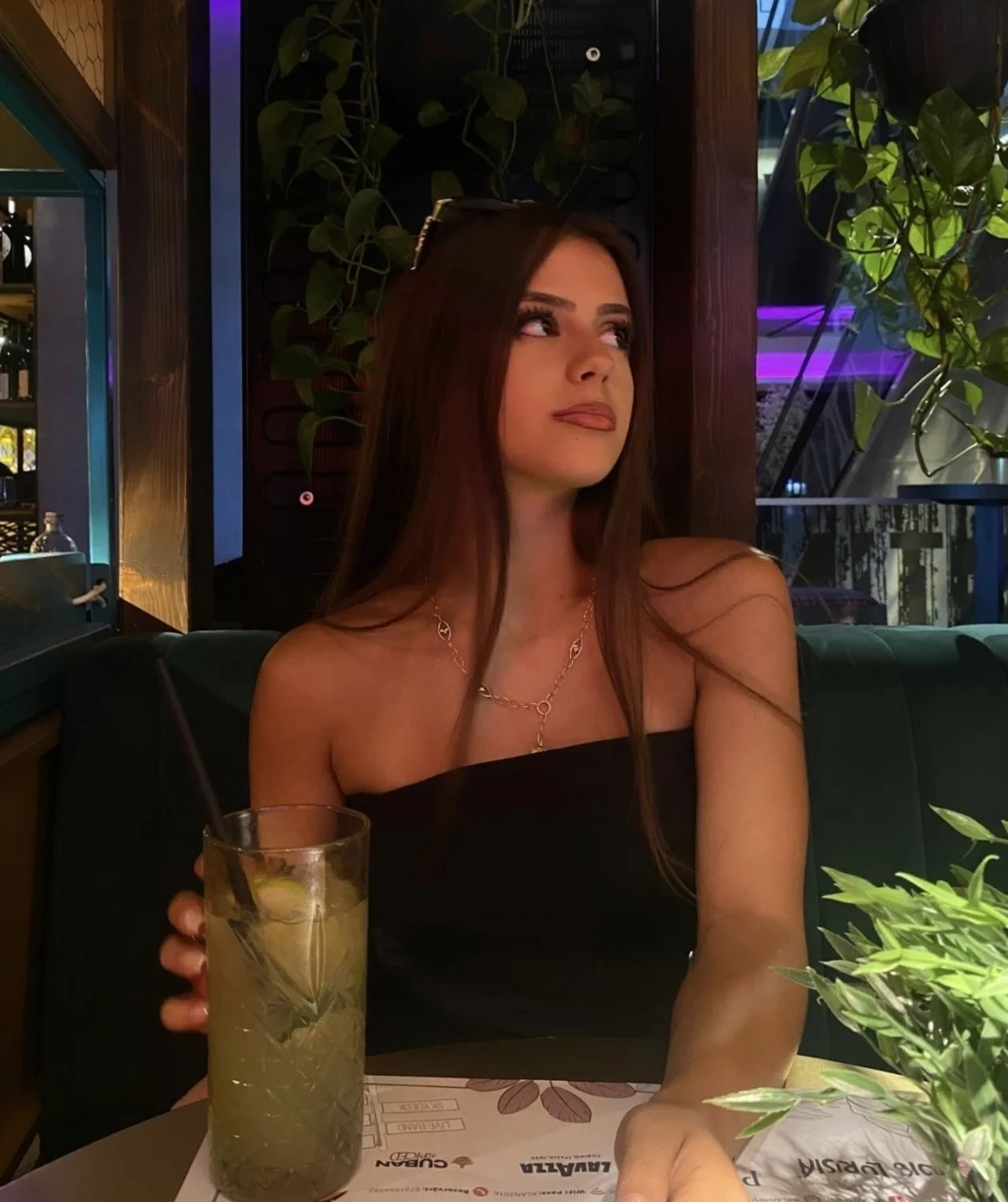 Stunning Romanian teen slut Larisa image 5