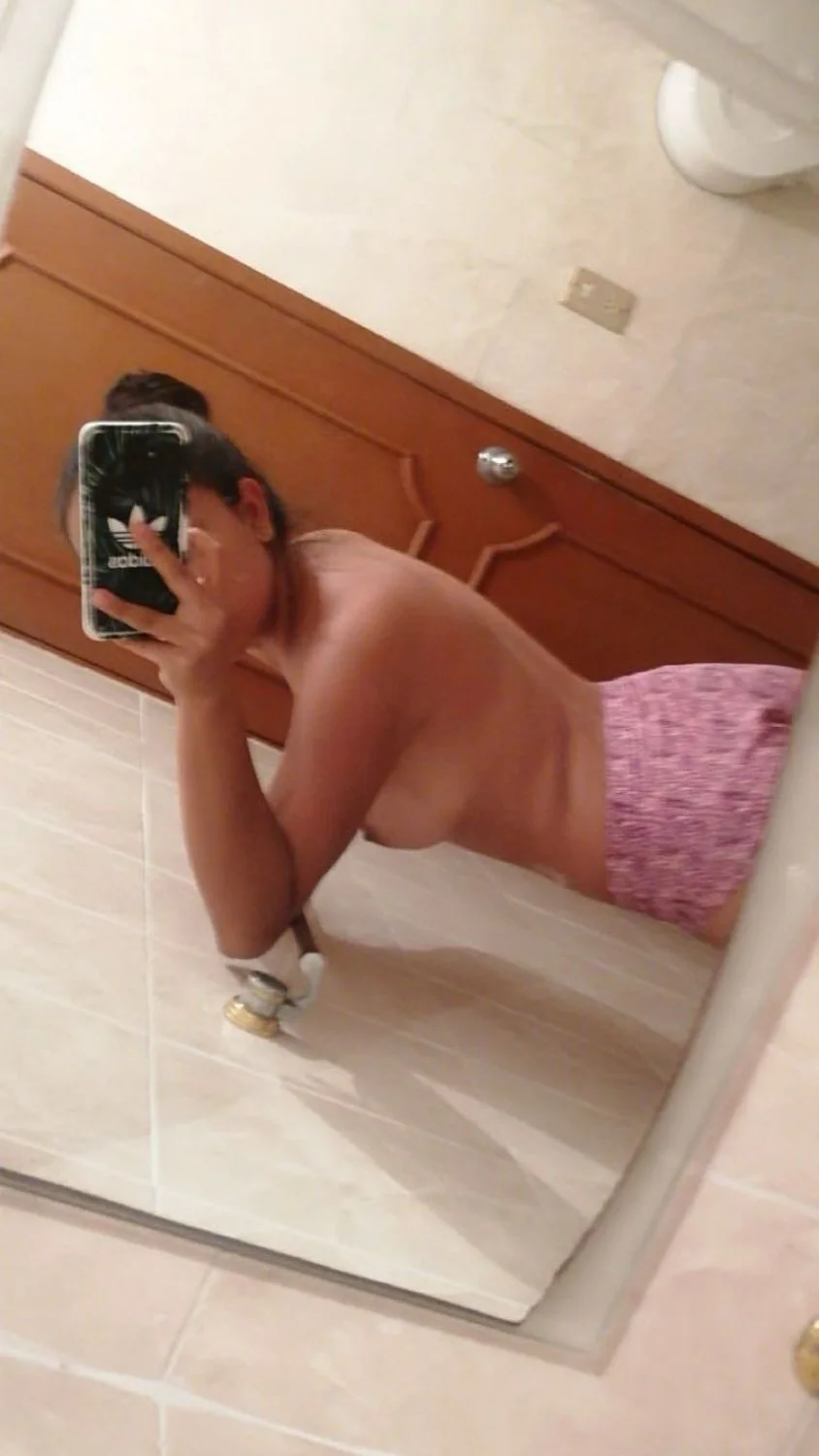 Mas de la rica putita cachonda de Marianita, reaccionen y comenten si quieren mas de ella image 6