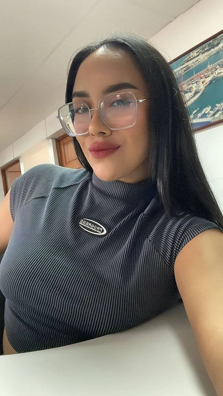 Ops... novinha sexy foi vazada no motel fazendo sexo anal image 4