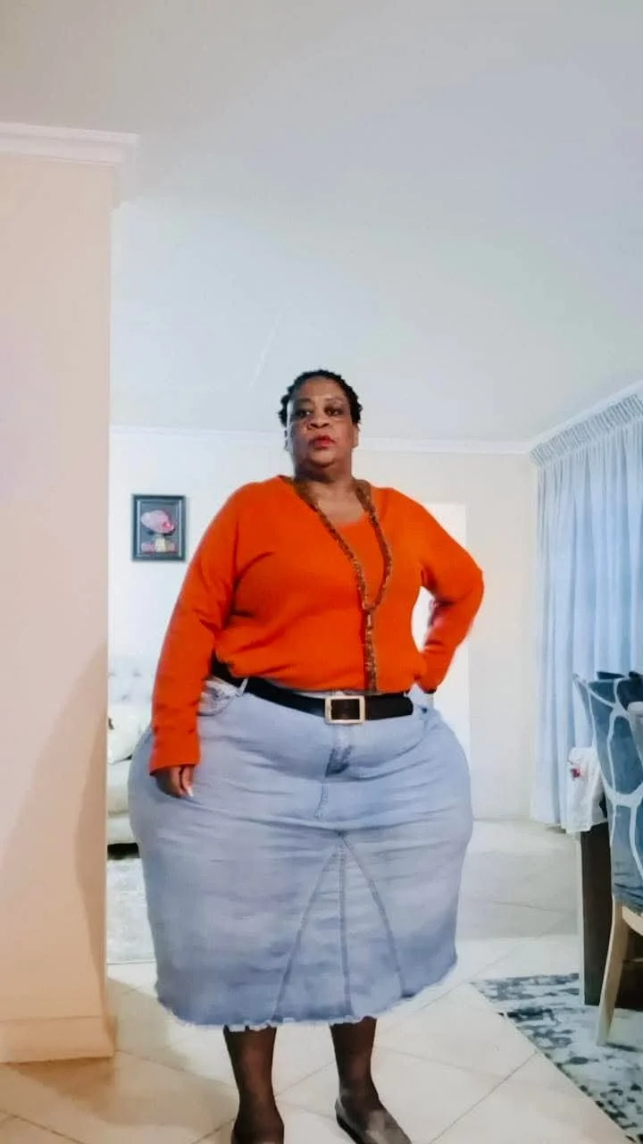 Damn this granny sexy as fuck 🤤🍑🍆💦 image 19