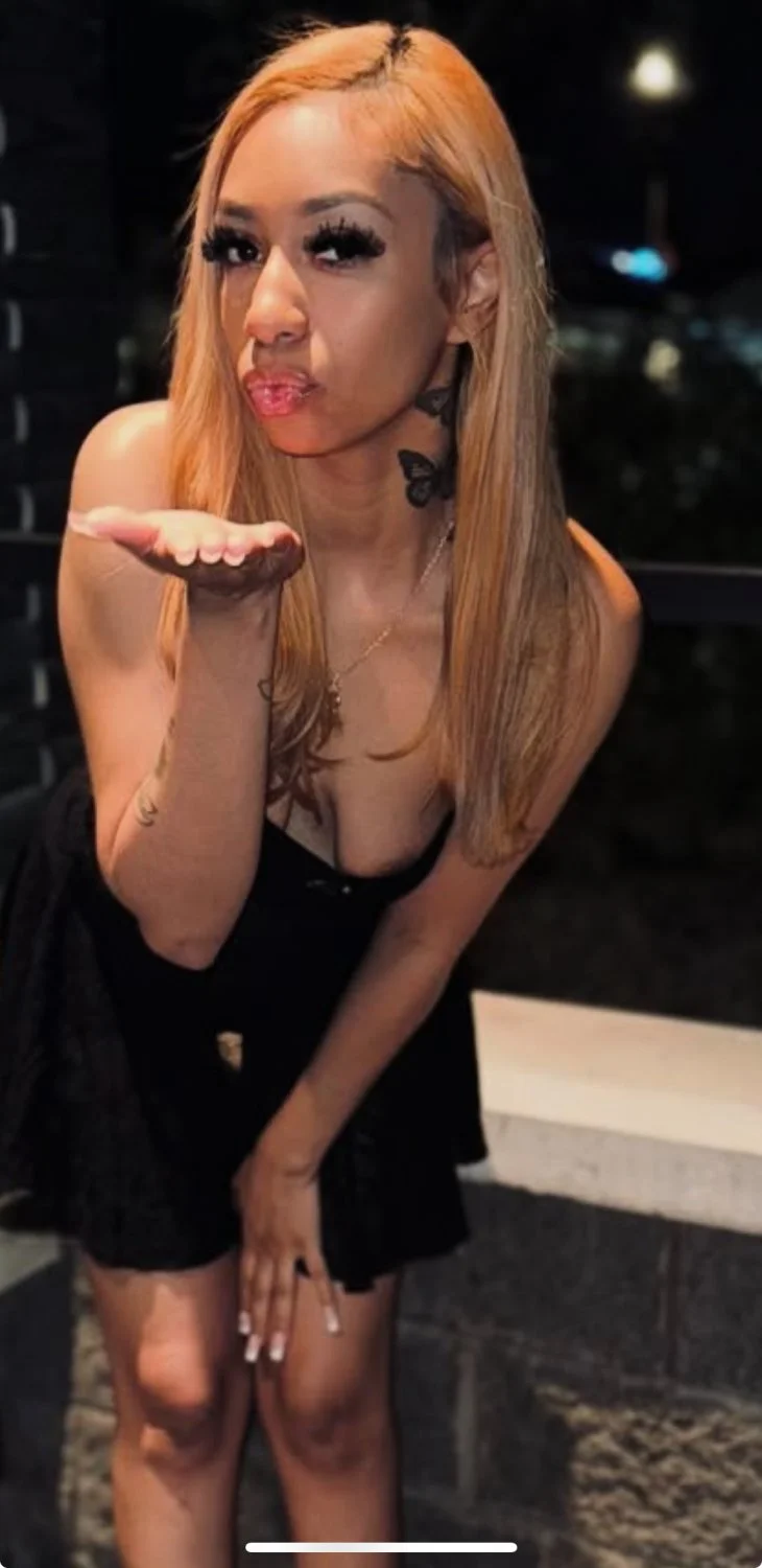 Random nip slips and pussy slips see though image 2