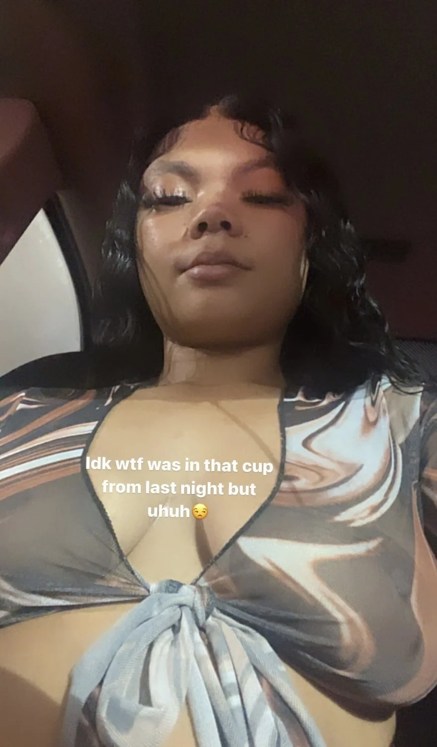 Random nip slips and pussy slips see though image 9