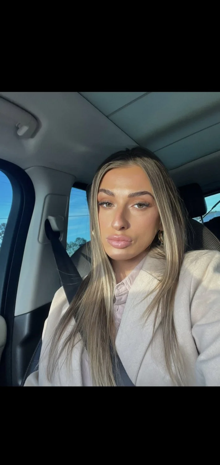 Long nose fat lip Savanna sniffs and kisses nigger ass image 2