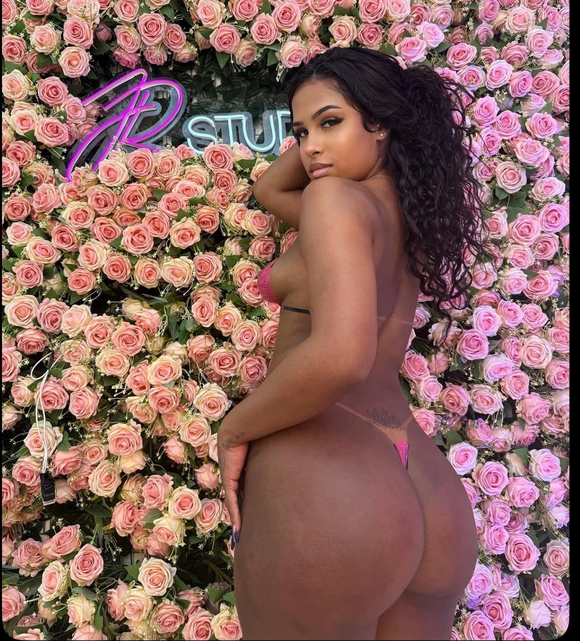 Julia Souza image 7