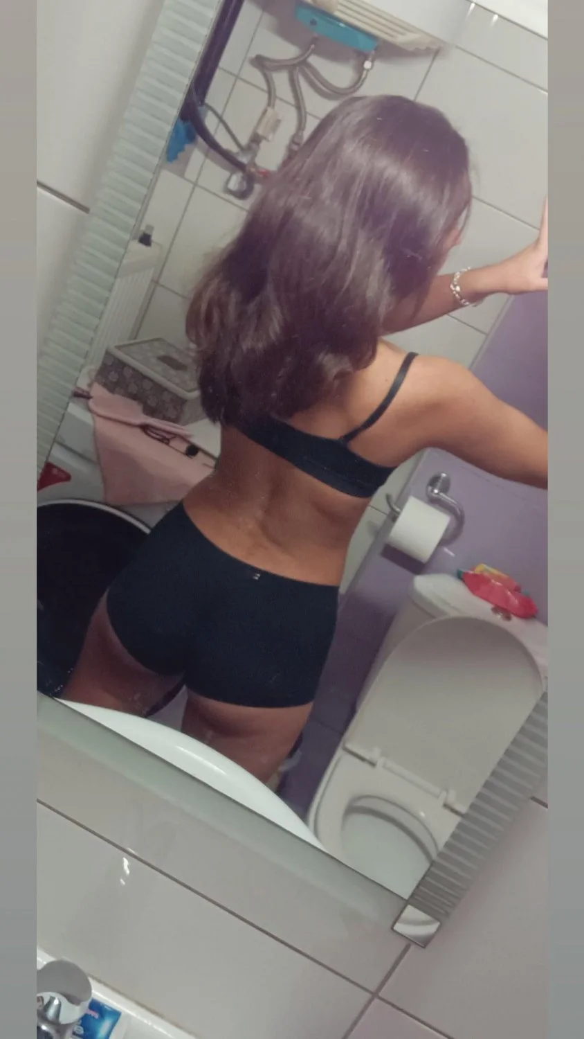 Branquinha safada mostrou os peito gostoso e putão vazou os nudes pra gente! amador, vazou, vazados image 5