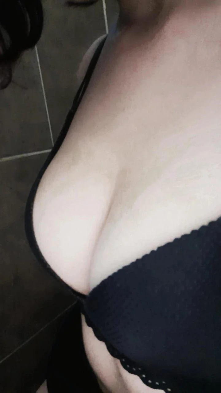Puta tetona exhibida: Ariadna image 22
