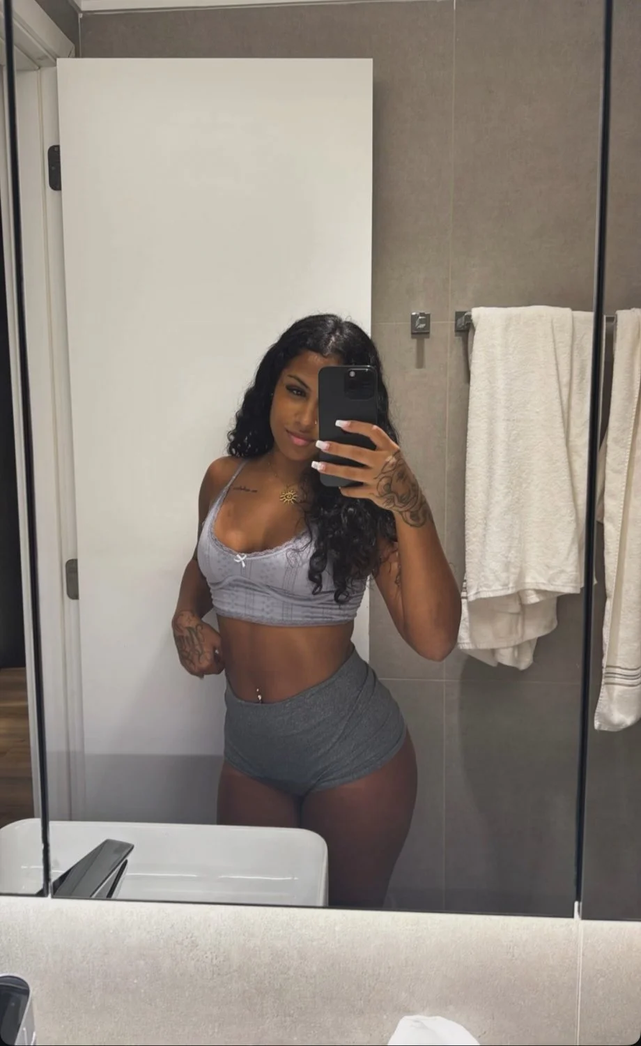 Pretinha rara gostosa 😍🤤 image 23