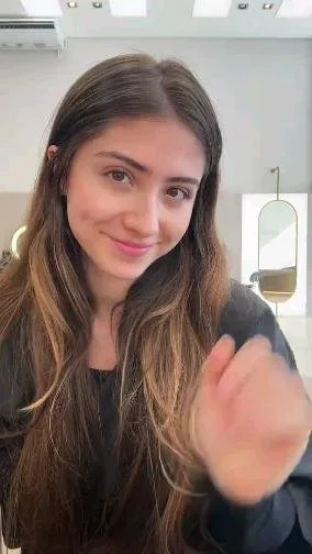 Soso muito linda , beleza novinha...Sofia Espanha gostosa !!! main image