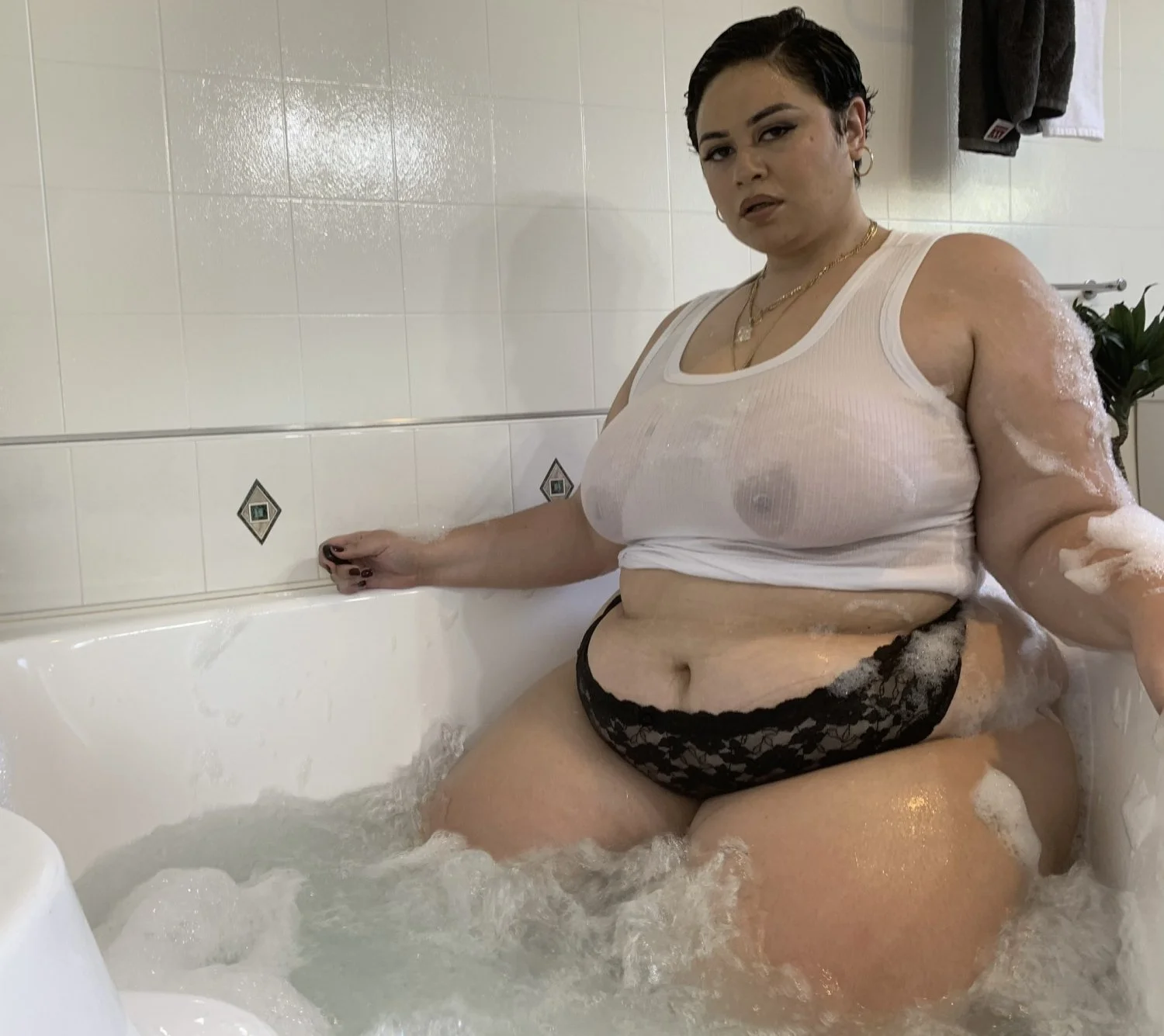 Bbw D. 4. N. 1. 3. L. 3 image 18