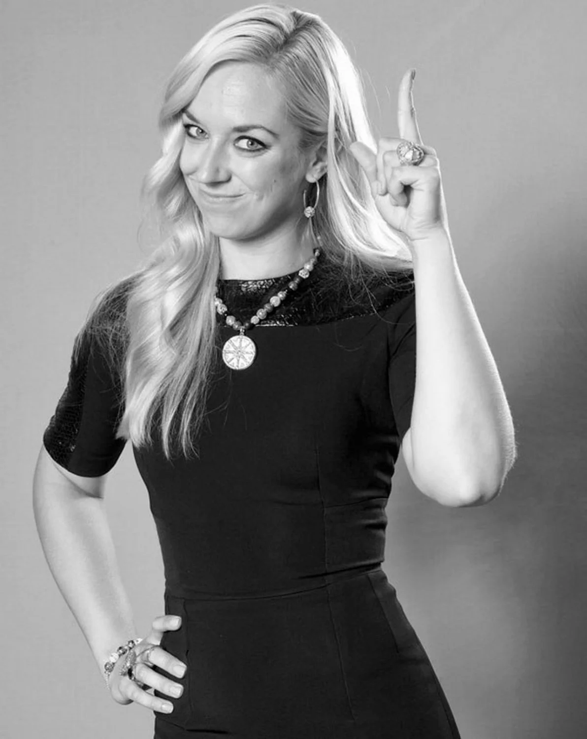 sabine-lisicki-wta-pre-wimbledon-2014-party-in-london_3 image 12