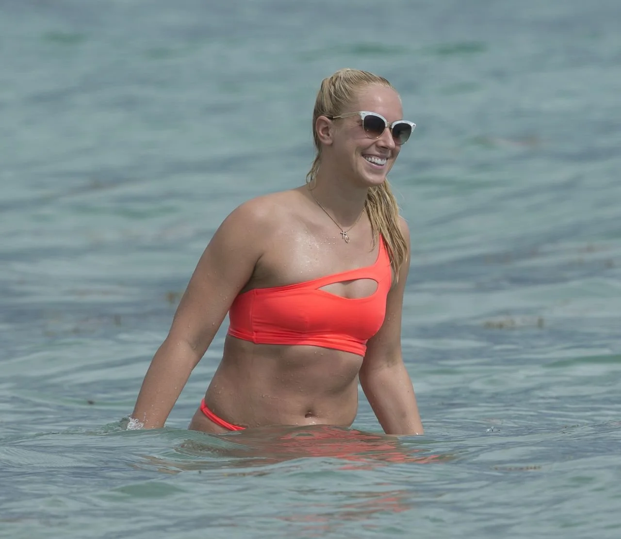 sabine-lisicki-wta-pre-wimbledon-2014-party-in-london_3 image 6